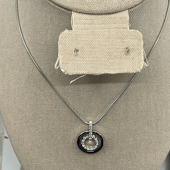 Swarovski Crystal Necklace 14-16" Adjustable with Original Box & Certificate - Picture 10 of 16